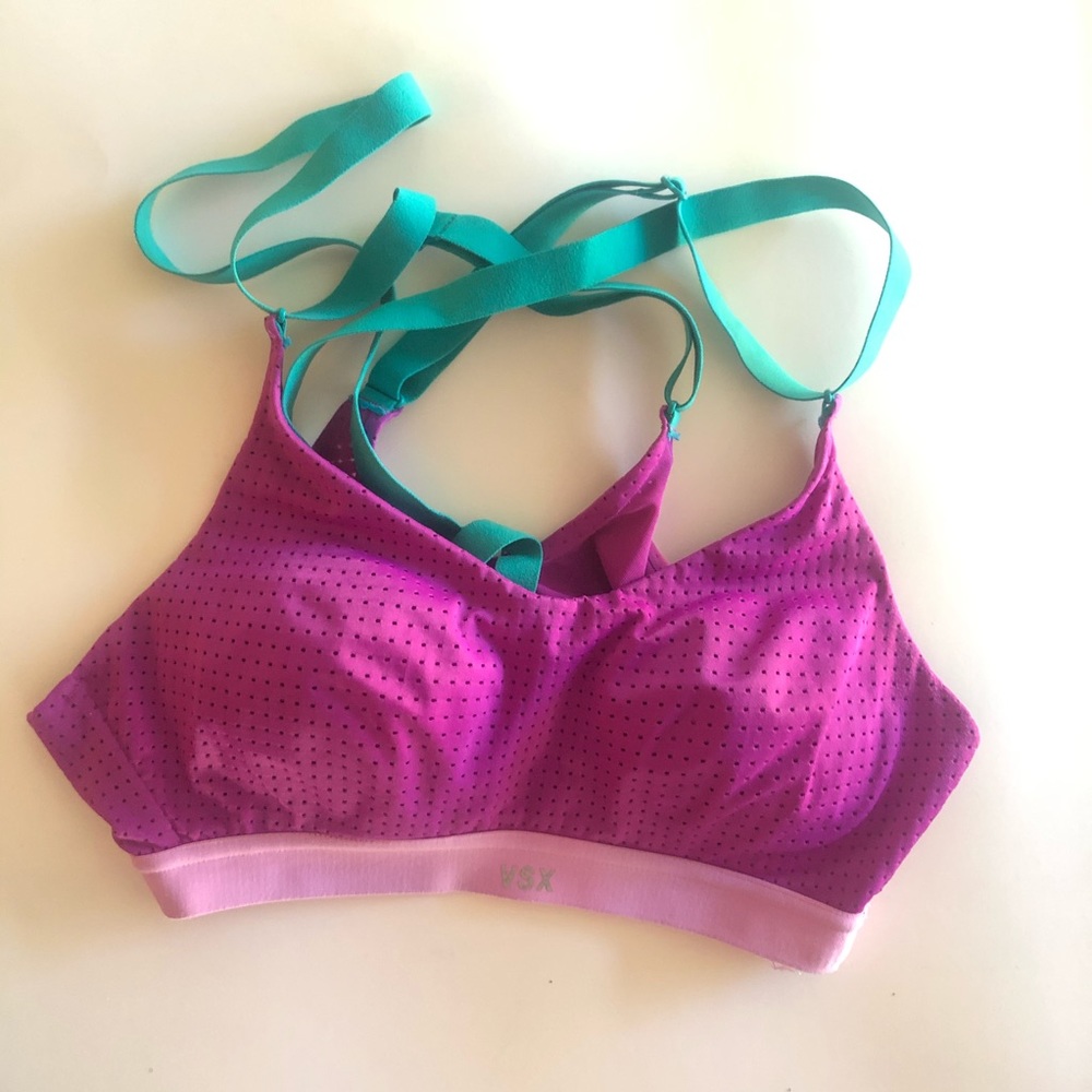 Victoria Secrets VSX Sports Bra